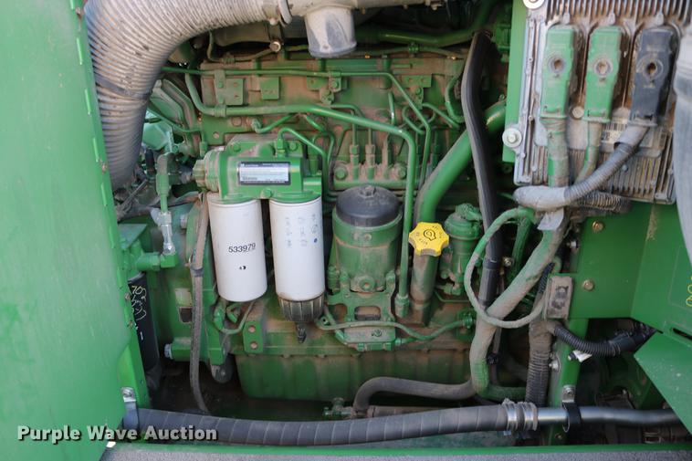 image for item BK9258 2013 John Deere S670 STS combine