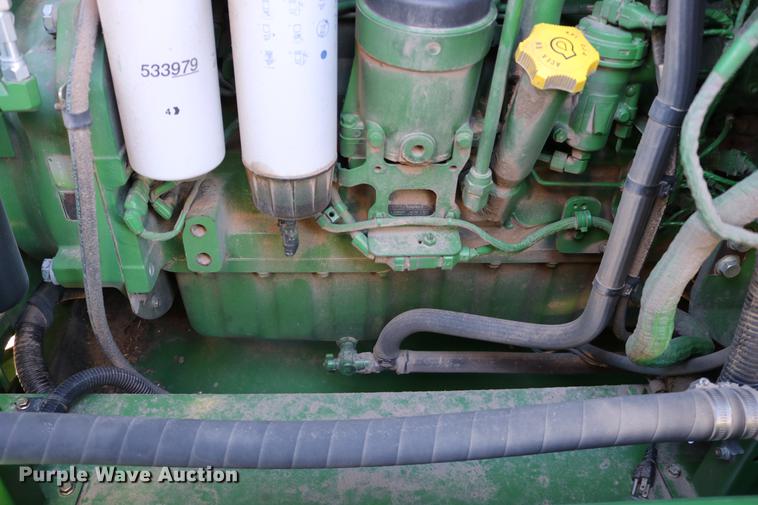 image for item BK9258 2013 John Deere S670 STS combine