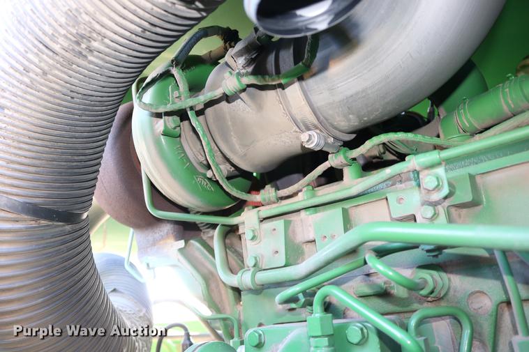 image for item BK9258 2013 John Deere S670 STS combine