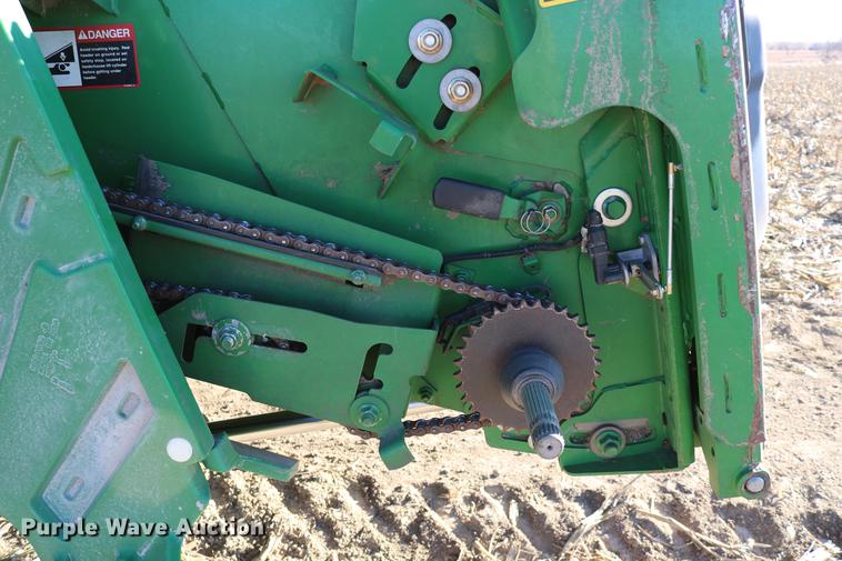 image for item BK9258 2013 John Deere S670 STS combine