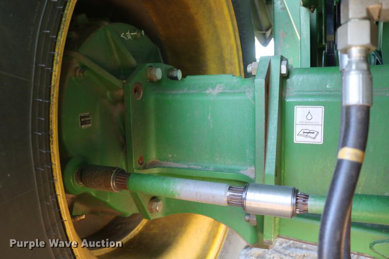 image for item BK9258 2013 John Deere S670 STS combine