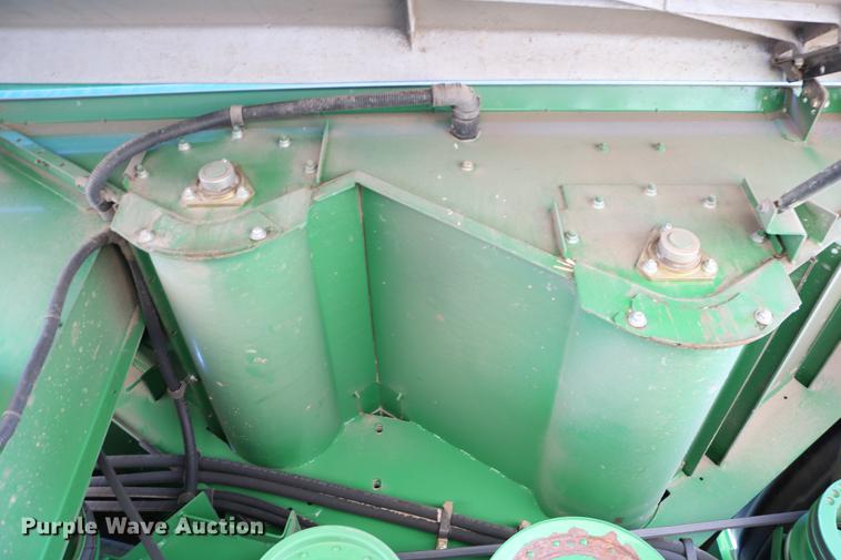 image for item BK9258 2013 John Deere S670 STS combine