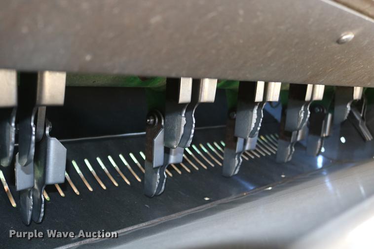 image for item BK9258 2013 John Deere S670 STS combine