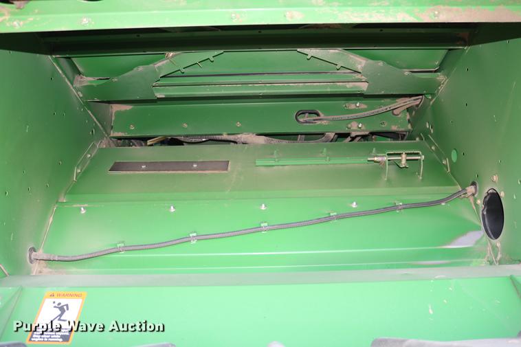 image for item BK9258 2013 John Deere S670 STS combine