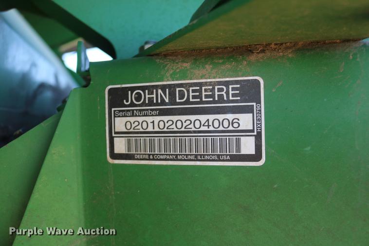 image for item BK9258 2013 John Deere S670 STS combine
