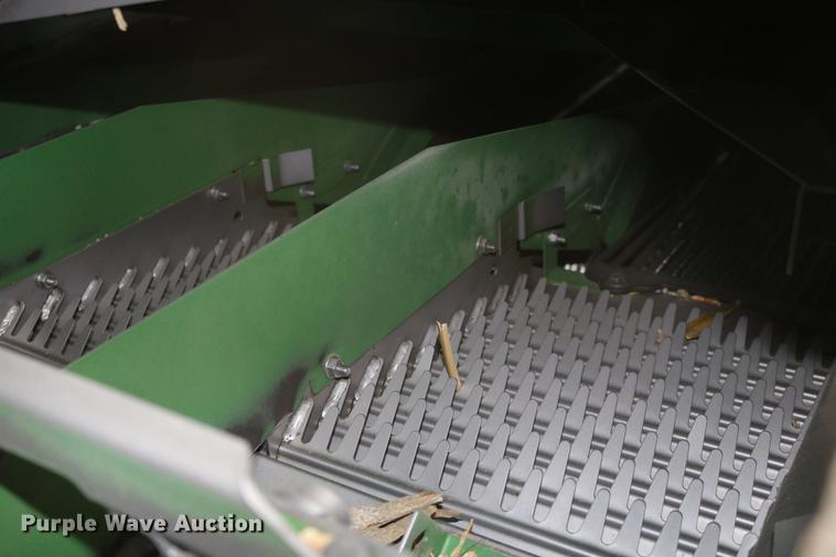 image for item BK9258 2013 John Deere S670 STS combine