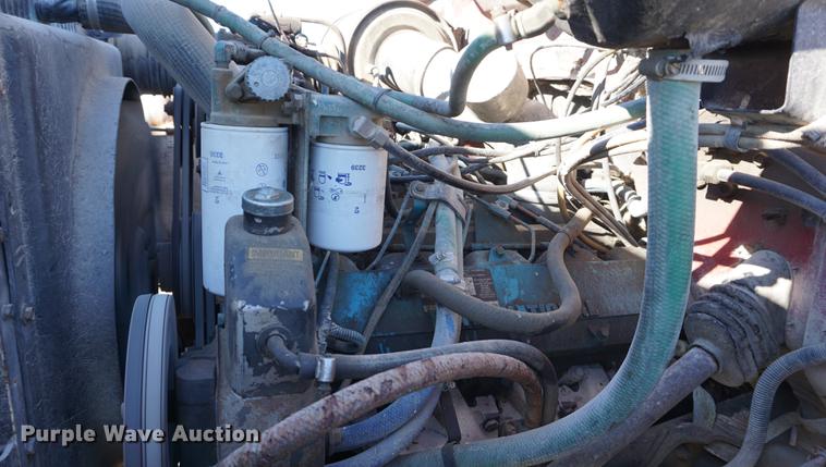 image for item DA1458 1984 International 51800 cab and chassis