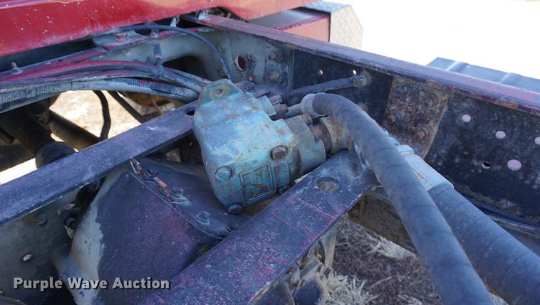 image for item DA1458 1984 International 51800 cab and chassis