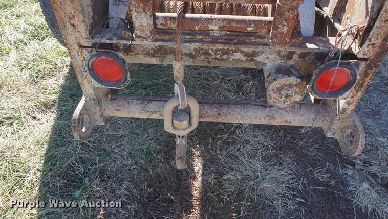 image for item DA1458 1984 International 51800 cab and chassis