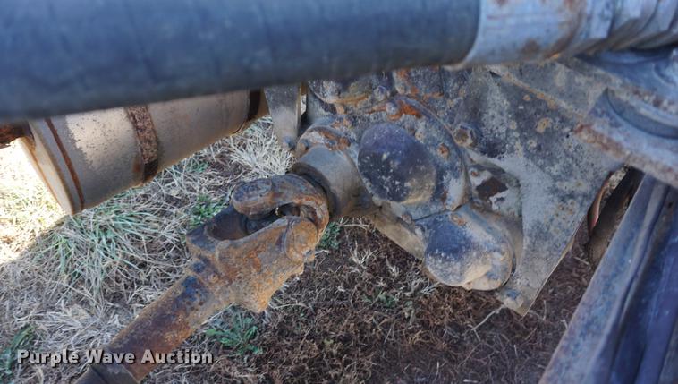 image for item DA1458 1984 International 51800 cab and chassis