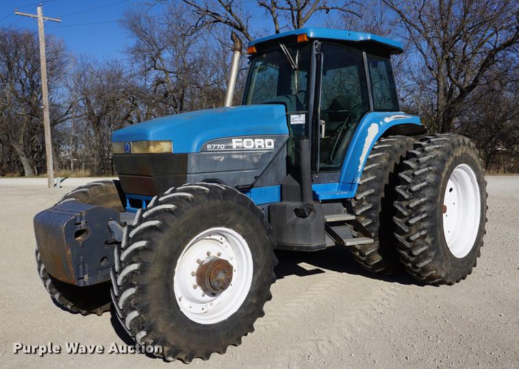 image for item DA1467 1995 Ford 8770 MFWD tractor