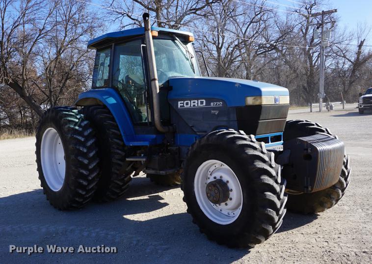 image for item DA1467 1995 Ford 8770 MFWD tractor