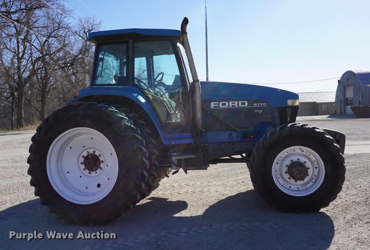 image for item DA1467 1995 Ford 8770 MFWD tractor