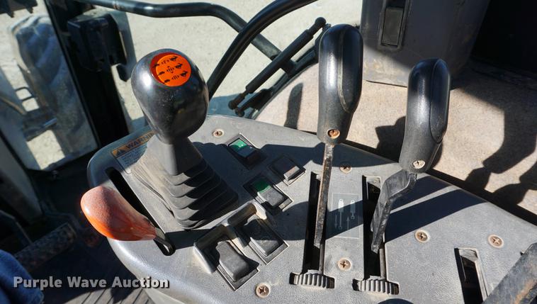 image for item DA1467 1995 Ford 8770 MFWD tractor