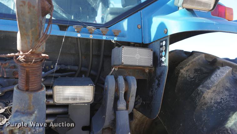 image for item DA1467 1995 Ford 8770 MFWD tractor