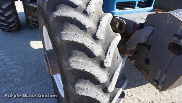 image for item DA1467 1995 Ford 8770 MFWD tractor