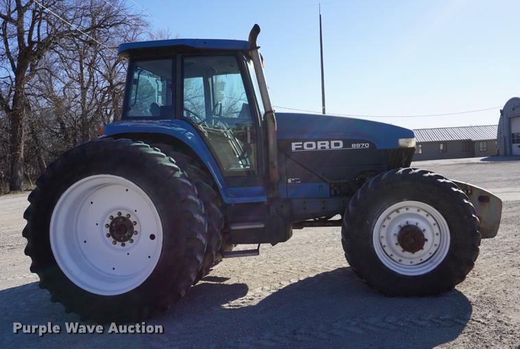 image for item DA1468 1995 Ford 8970 MFWD tractor