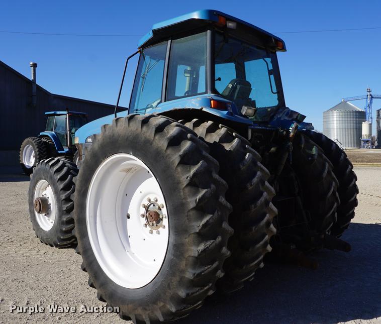 image for item DA1468 1995 Ford 8970 MFWD tractor