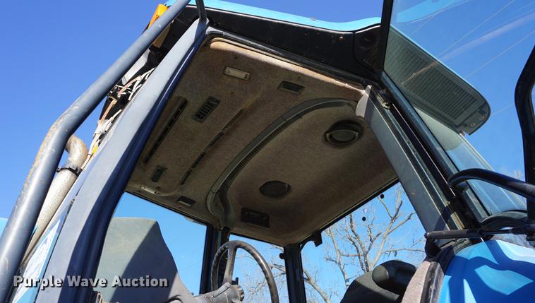 image for item DA1468 1995 Ford 8970 MFWD tractor