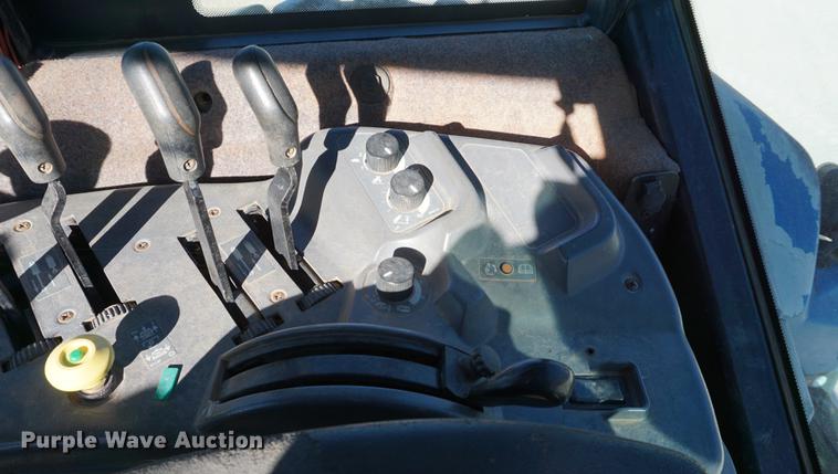 image for item DA1468 1995 Ford 8970 MFWD tractor