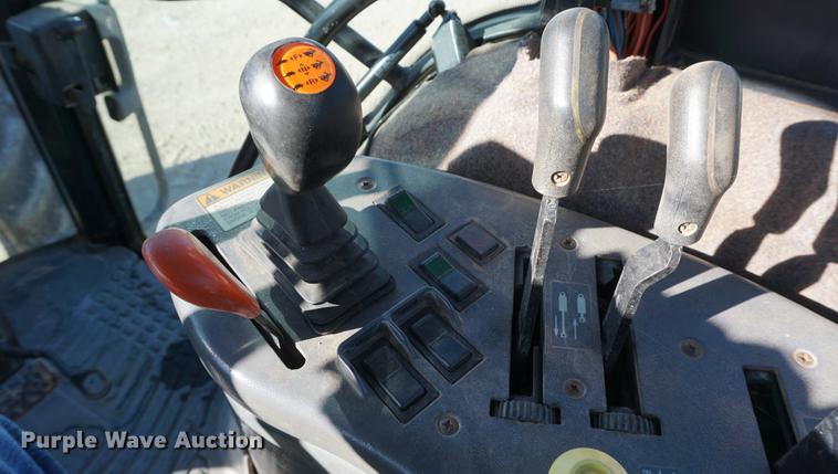 image for item DA1468 1995 Ford 8970 MFWD tractor