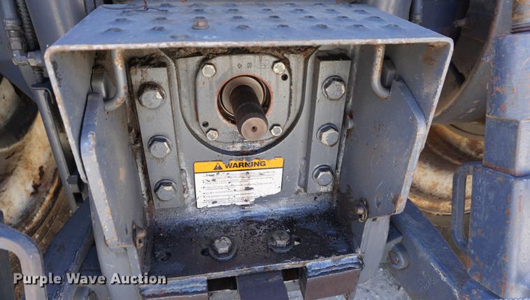 image for item DA1468 1995 Ford 8970 MFWD tractor