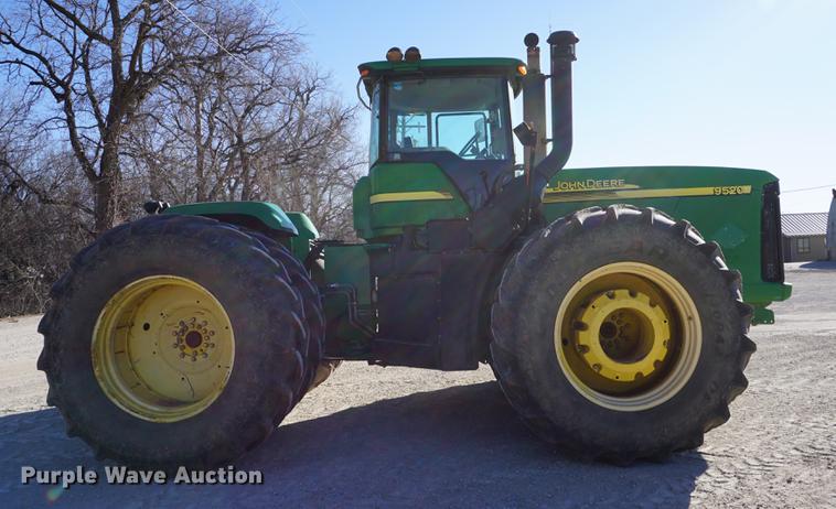 image for item DA1469 2006 John Deere 9520 4WD tractor