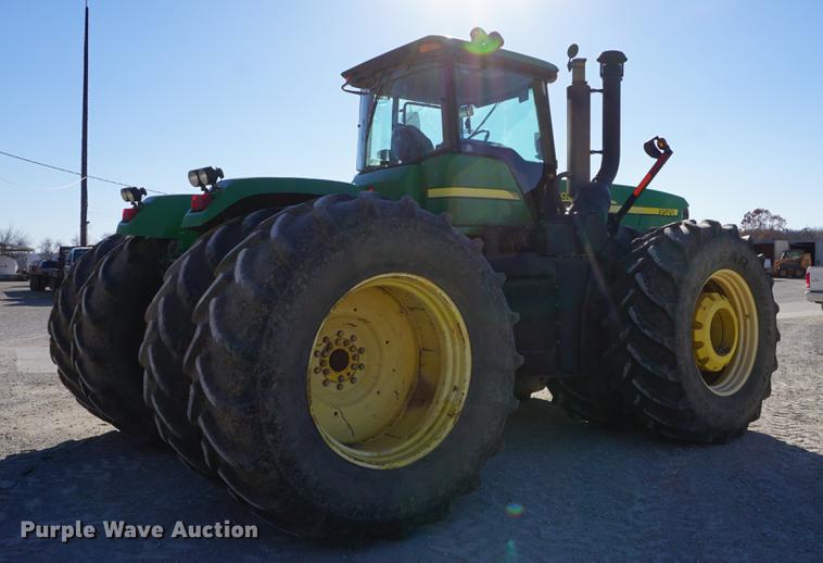 image for item DA1469 2006 John Deere 9520 4WD tractor