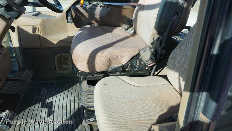 image for item DA1469 2006 John Deere 9520 4WD tractor