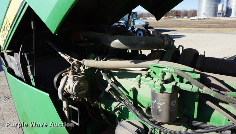 image for item DA1469 2006 John Deere 9520 4WD tractor