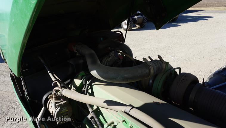 image for item DA1469 2006 John Deere 9520 4WD tractor