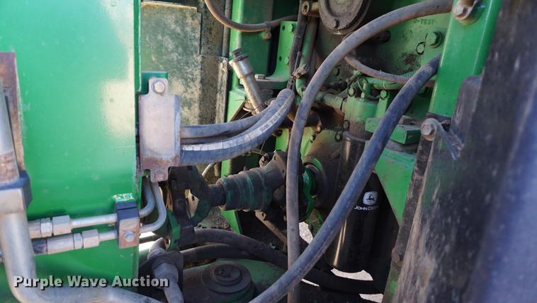 image for item DA1469 2006 John Deere 9520 4WD tractor