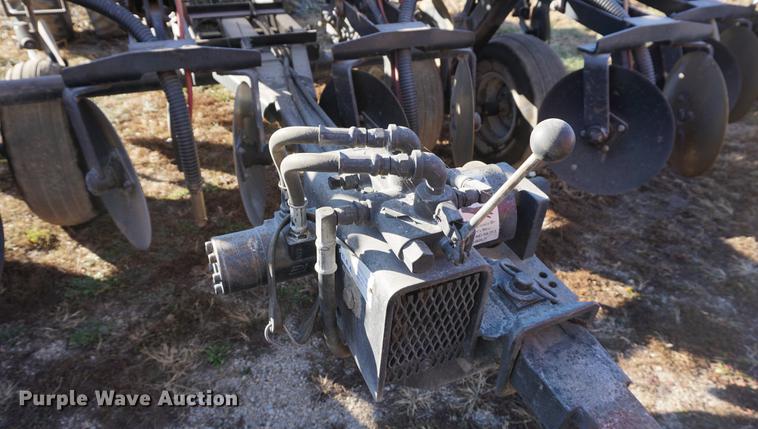 image for item DA1470 2011 Case IH Nutri-tiller 5310 strip till applicator