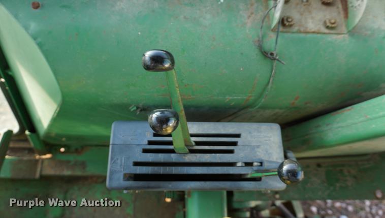 image for item DA1477 1970 John Deere 4020 tractor