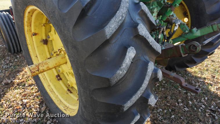 image for item DA1477 1970 John Deere 4020 tractor