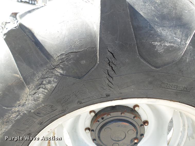 image for item DA2436 2004 Case IH MXM130 MFWD tractor