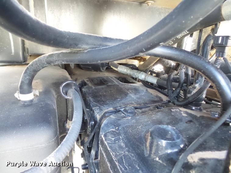 image for item DA2436 2004 Case IH MXM130 MFWD tractor