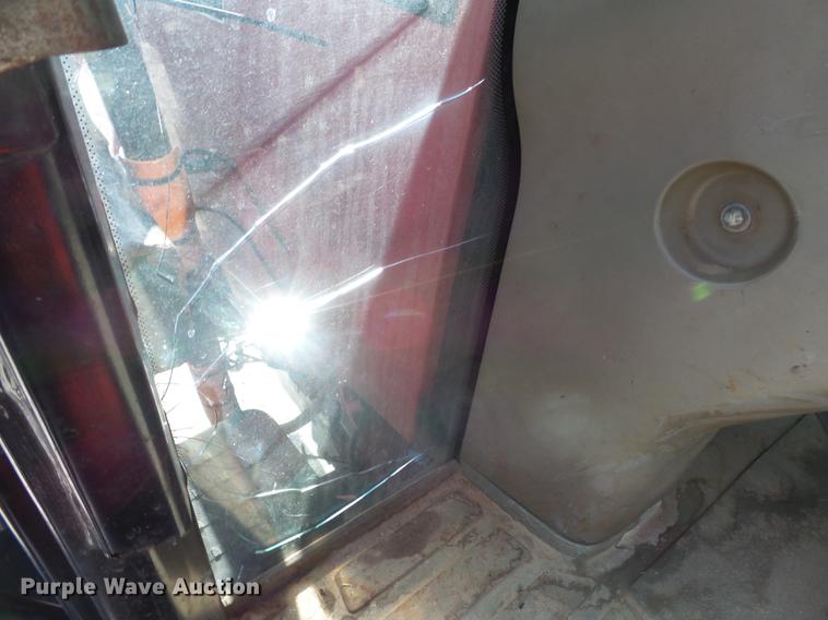 image for item DA2436 2004 Case IH MXM130 MFWD tractor