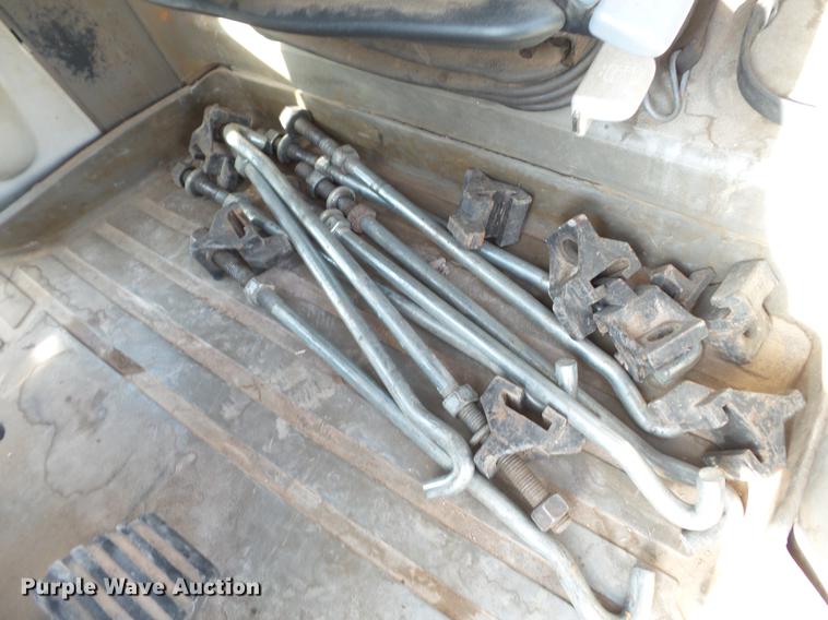 image for item DA2436 2004 Case IH MXM130 MFWD tractor