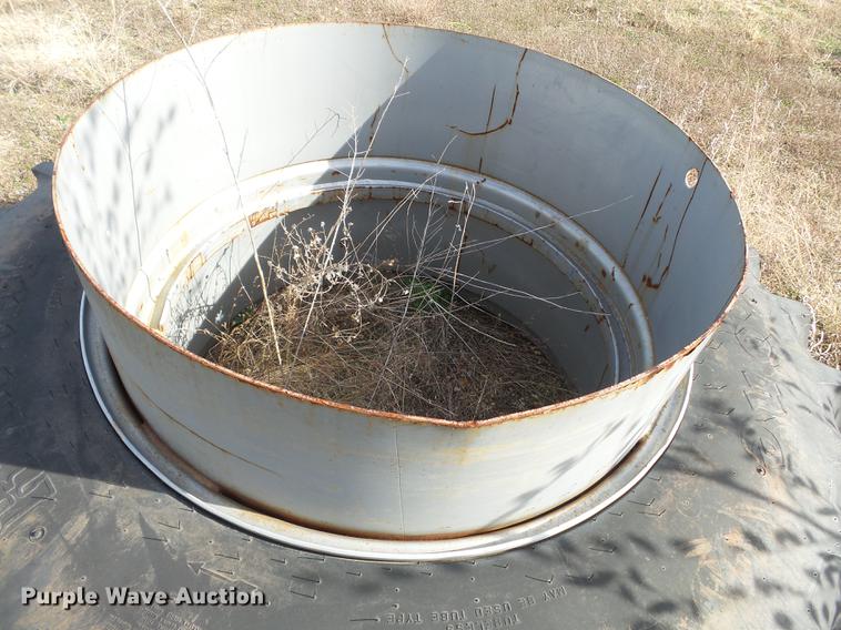 image for item DA2436 2004 Case IH MXM130 MFWD tractor