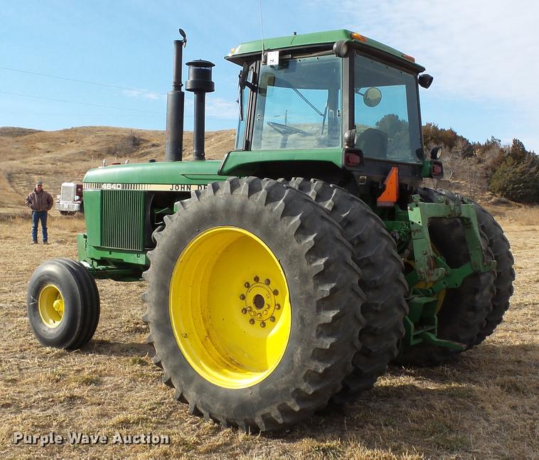 image for item DA3571 1978 John Deere 4640 tractor