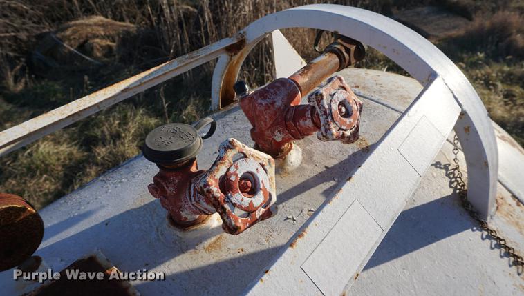 image for item DB0307 Anhydrous ammonia tank