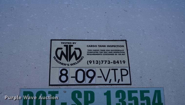 image for item DB0307 Anhydrous ammonia tank