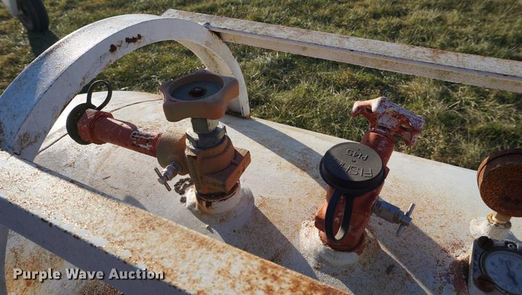 image for item DB0308 Anhydrous ammonia tank
