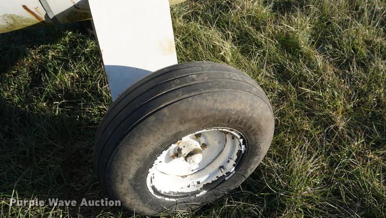 image for item DB0310 Anhydrous ammonia tank