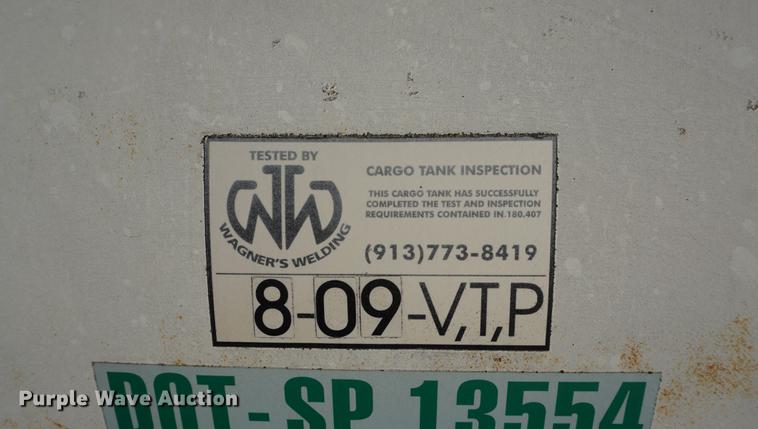 image for item DB0310 Anhydrous ammonia tank