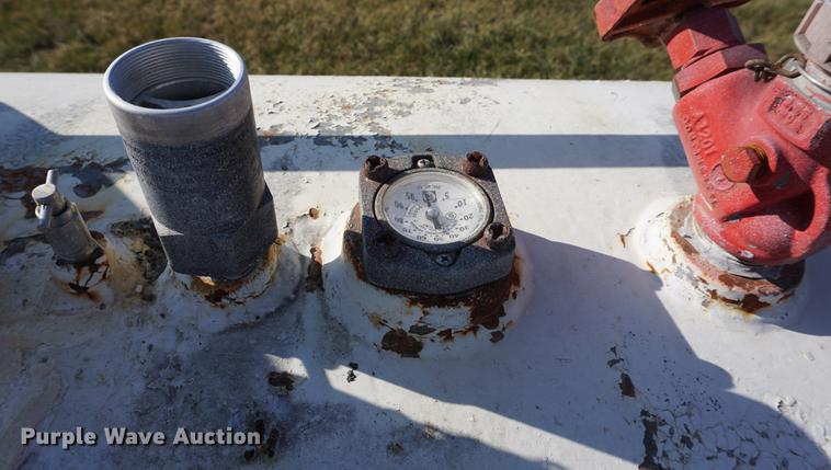 image for item DB0314 Anhydrous ammonia tank