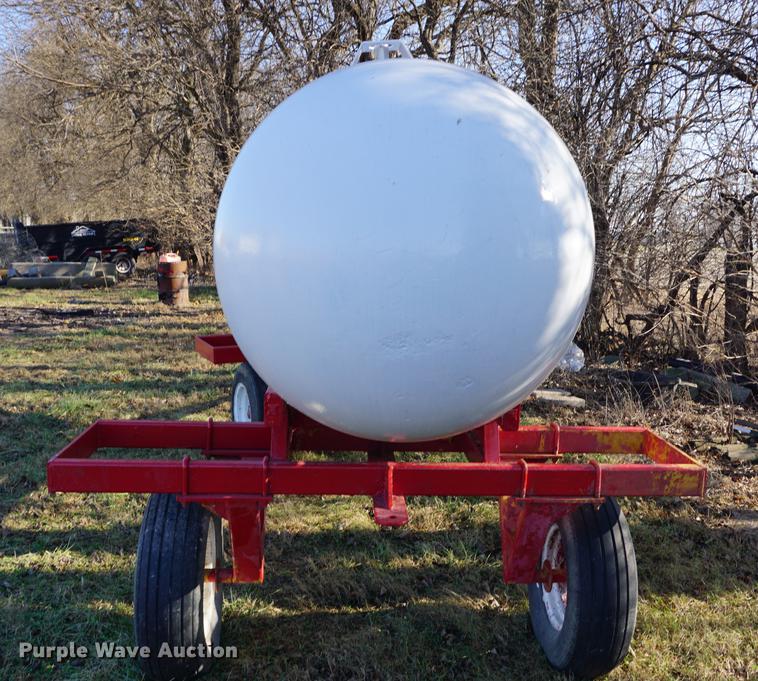 image for item DB0315 Anhydrous ammonia tank
