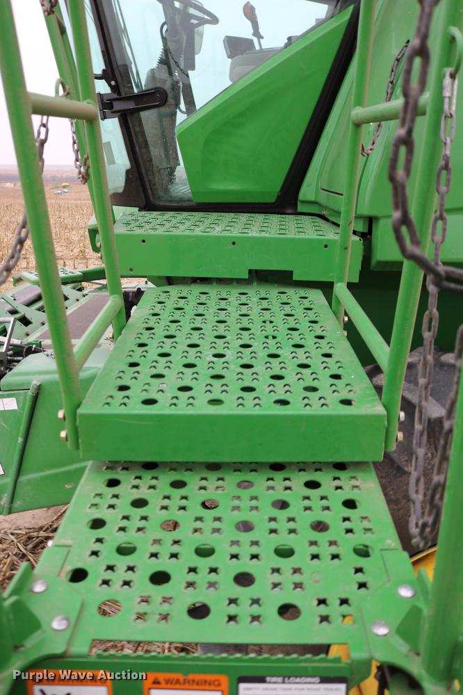 image for item DB1167 2013 John Deere S670 STS combine