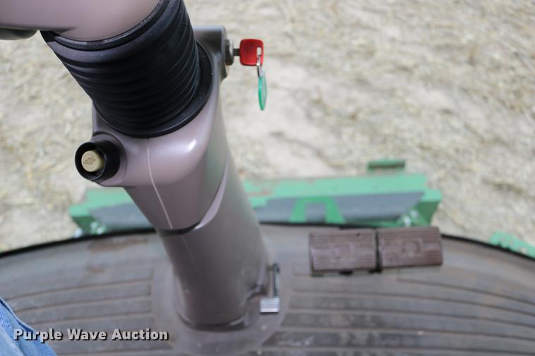 image for item DB1167 2013 John Deere S670 STS combine